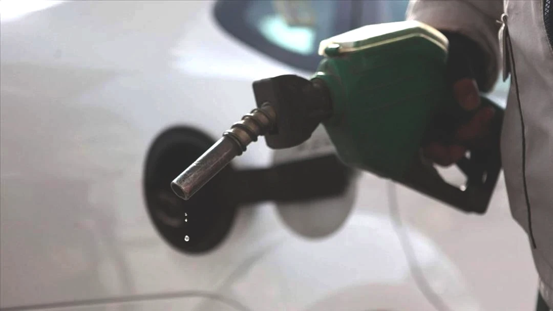 Benzin ve motorin fiyatları ne kadar? 13 Ekim 2025 akaryakıt fiyatları! Zam veya indirim... Tabelada güncel fiyatlar 2
